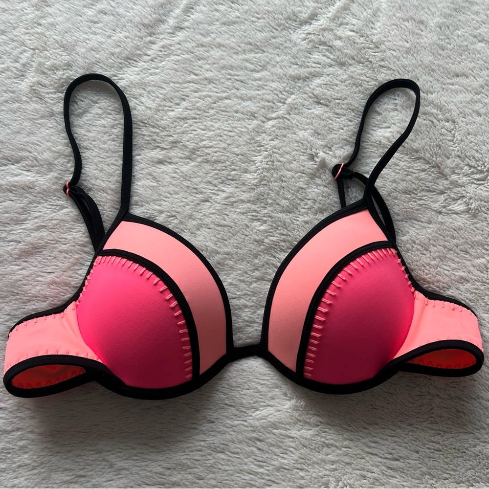 PINK Victoria’s Secret bikini top, size 34B